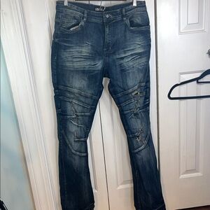 NWOT legendary status 36 Men's Distressed Dark Blue Jeans
